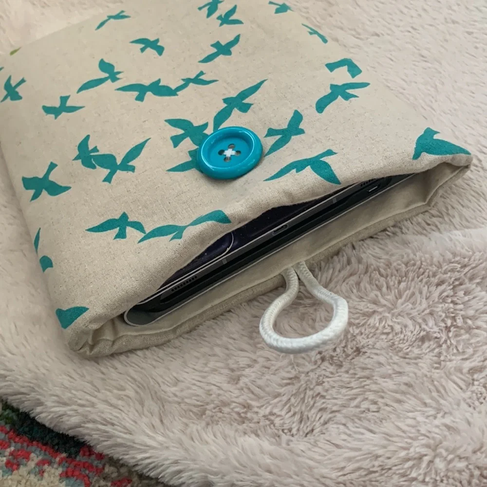 Bird Soft Tablet Sleeve